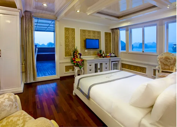  Signature Royal Cruise