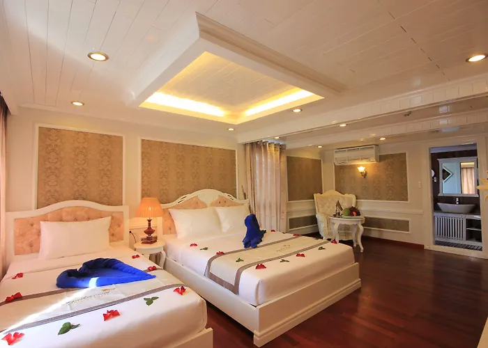  Signature Royal Cruise Hạ Long