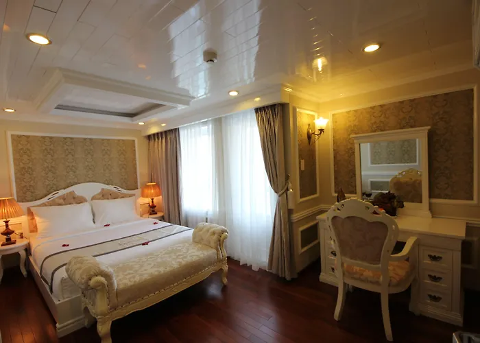  Signature Royal Cruise