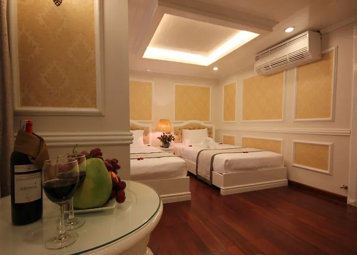  Signature Royal Cruise Hạ Long