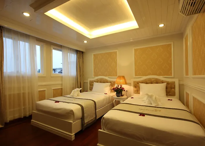 Signature Royal Cruise Ha Long