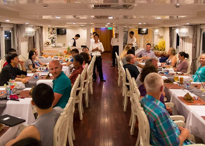 Signature Royal Cruise