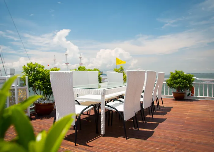 Signature Royal Cruise  Ha Long