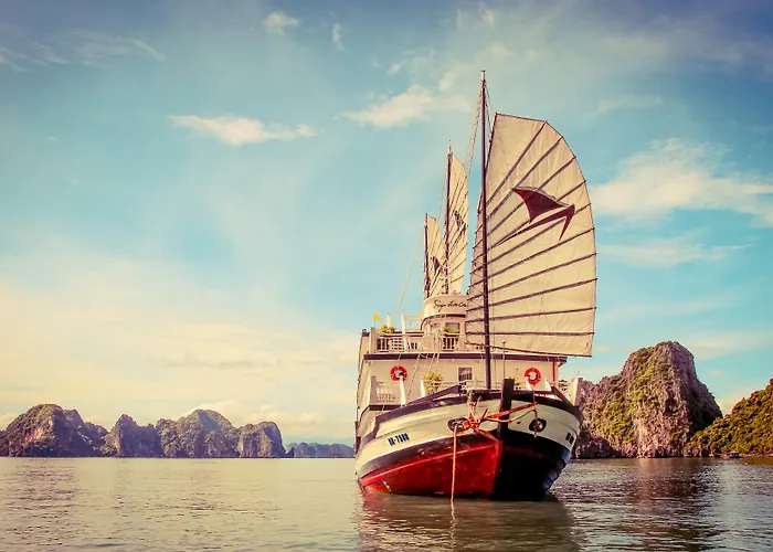 Signature Royal Cruise 5* Hạ Long